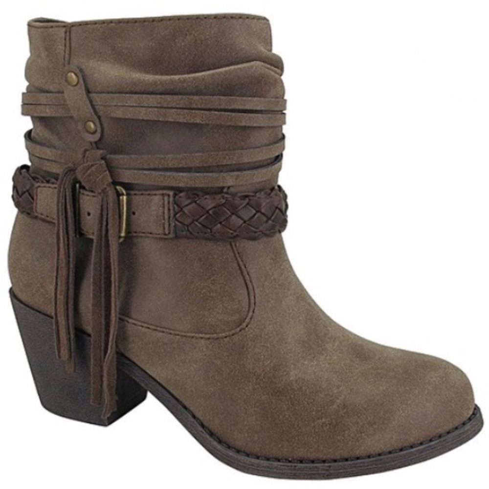 NEW  Brown Distressed  Ankle Boot   Pop by Jellypop.